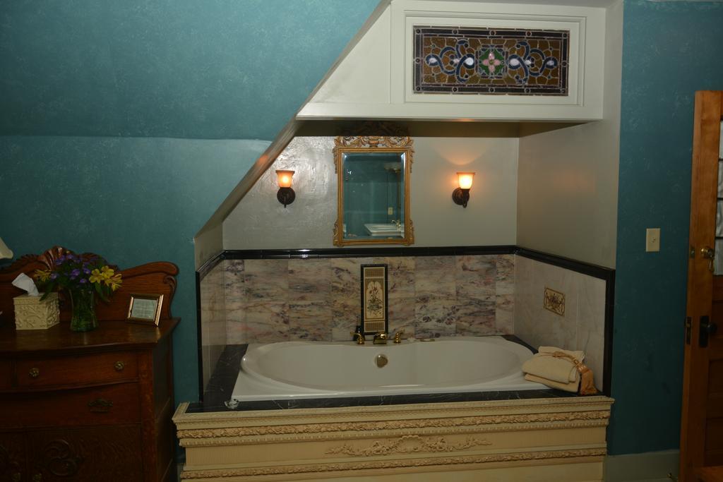 The Brumder Mansion Milwaukee Camera foto